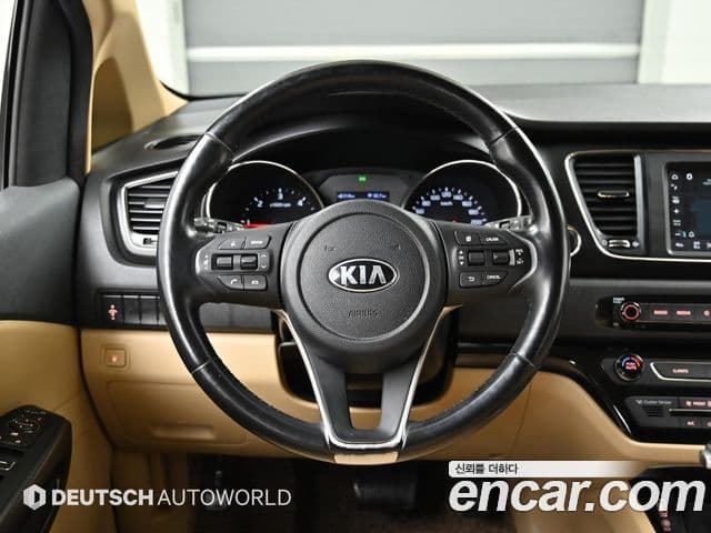 Kia The / новый New Carnival Luxury, 2019 13