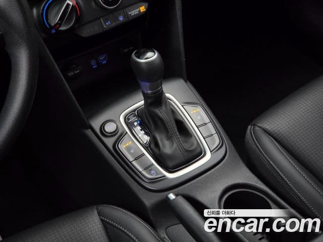 Hyundai Kona Modern, 2018 10