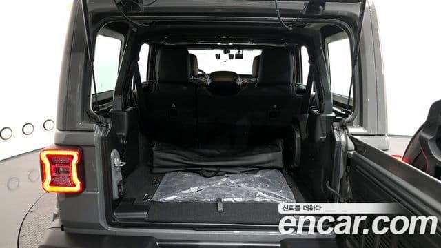 Jeep Wrangler (JL) 2.0 Overland 4도어, 2022 20