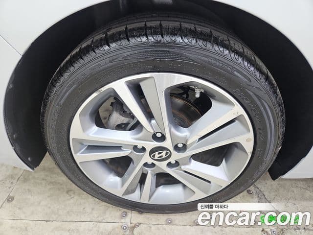 Hyundai Avante AD 1.6 GDI Value Plus, 2018 все фото