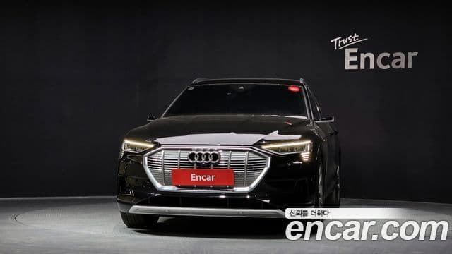 Audi e-Tron, 2020 3