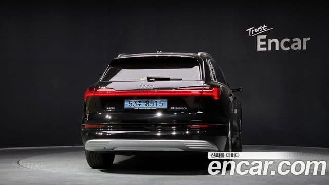Audi e-Tron, 2020 4