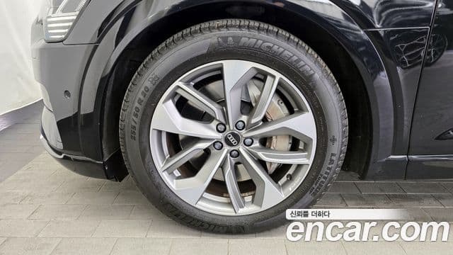 Audi e-Tron, 2020 все фото