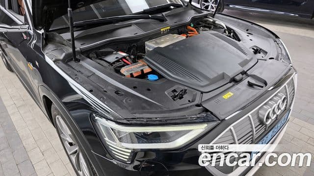 Audi e-Tron, 2020 6