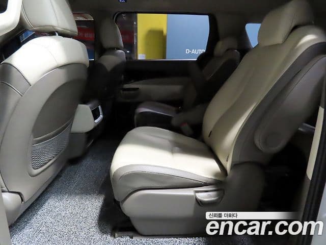 Kia Carnival 4세대 Prestige, 2023 12