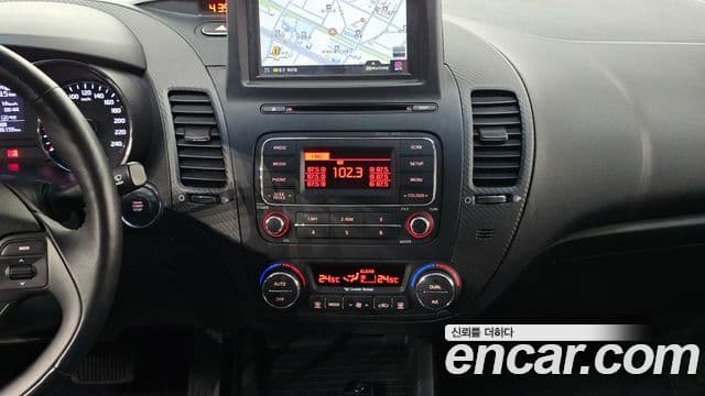 Kia K3 Trendy, 2013 17