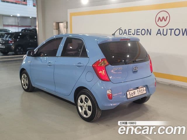 Kia All New Morning Deluxe, 2012 4