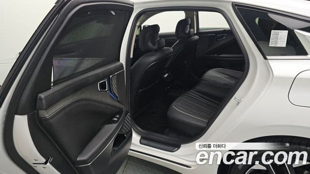 Kia The / новый New K8 Signature, 2025 12