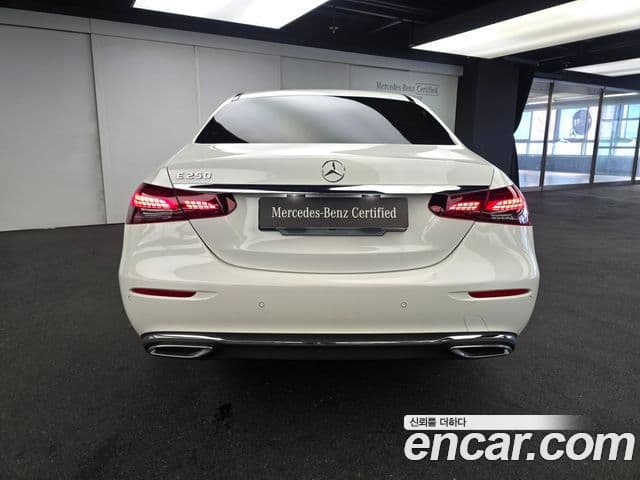 Mercedes-Benz E-класс W213 Avantgarde, 2023 4