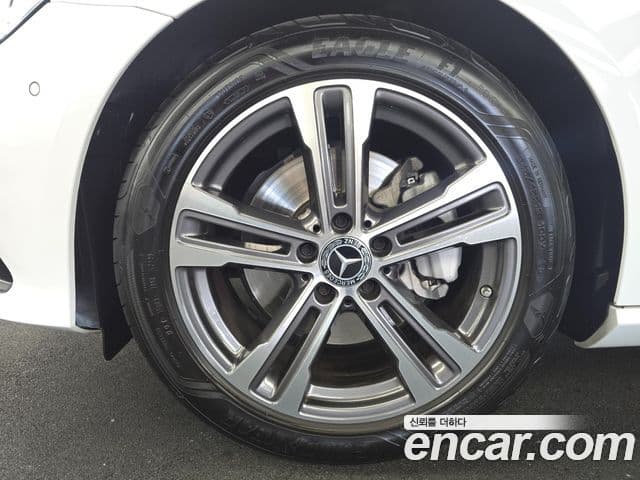 Mercedes-Benz E-класс W213 Avantgarde, 2023 все фото