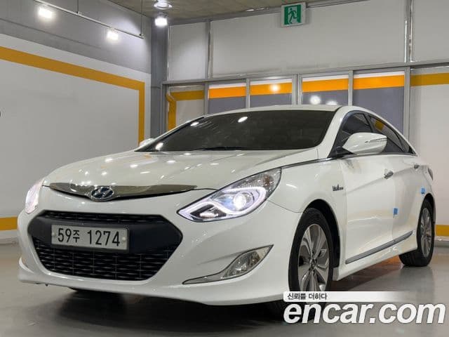 Hyundai Sonata гибрид Premium, 2014 3