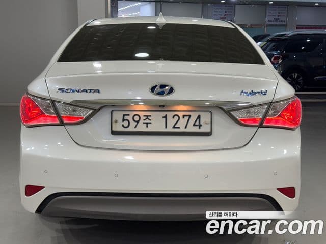 Hyundai Sonata гибрид Premium, 2014 4