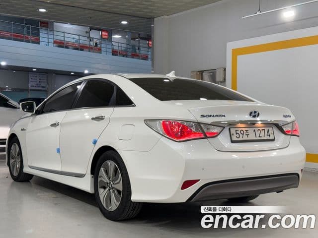 Hyundai Sonata гибрид Premium, 2014 все фото