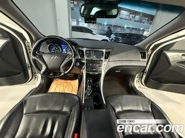 Hyundai Sonata гибрид Premium, 2014 8