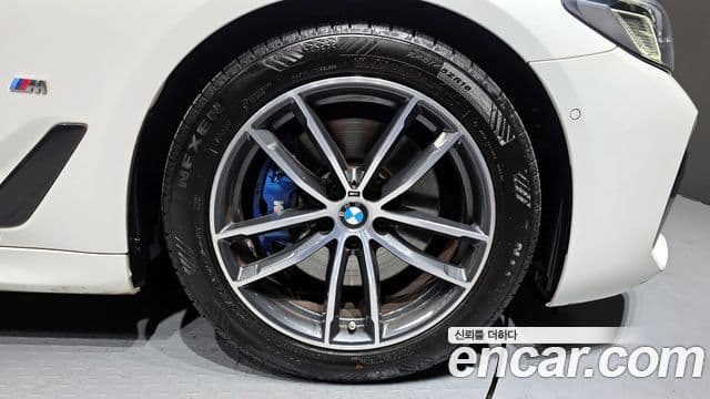 BMW 5시리즈 (G30) 520i M Sport, 2022 все фото