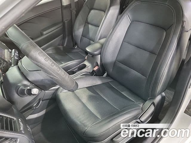 Kia K3 Prestige, 2013 10