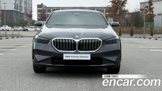 BMW 5시리즈 (G60), 2025 3