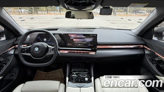 BMW 5시리즈 (G60), 2025 7
