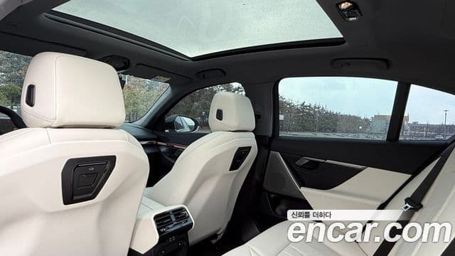 BMW 5시리즈 (G60), 2025 12