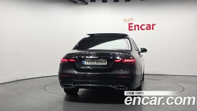 Mercedes-Benz E-класс W213 AMG Line, 2022 4
