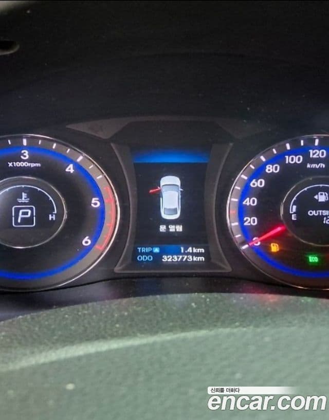 Hyundai i40 살룬 PYL, 2014 8