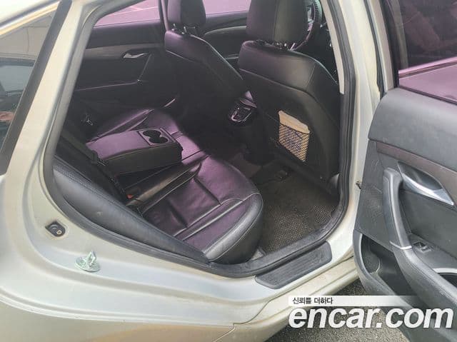 Hyundai i40 살룬 PYL, 2014 10