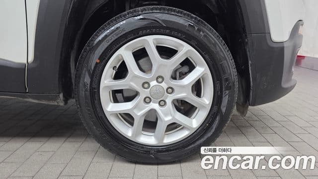 Jeep Renegade 2.0 дизель Longitude AWD, 2016 все фото