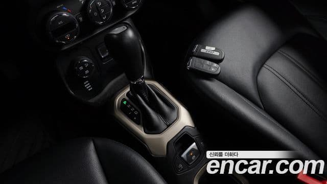 Jeep Renegade 2.0 дизель Longitude AWD, 2016 9