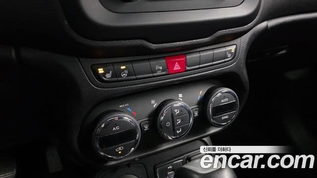 Jeep Renegade 2.0 дизель Longitude AWD, 2016 18