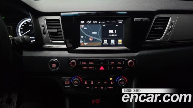 Kia Niro Prestige, 2018 14