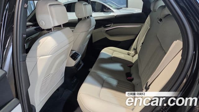 Audi Q8 e-Tron (GE) Premium, 2024 6