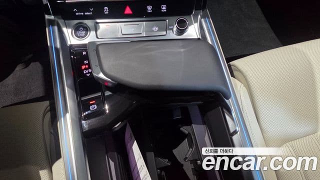 Audi Q8 e-Tron (GE) Premium, 2024 9