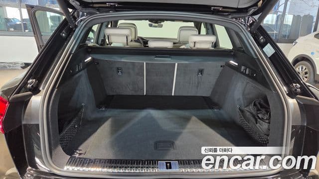 Audi Q8 e-Tron (GE) Premium, 2024 10