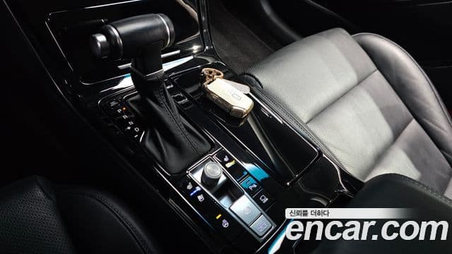 Kia K7 Premier 3.0 LPI Trendy(арендный автомобиль), 2020 9