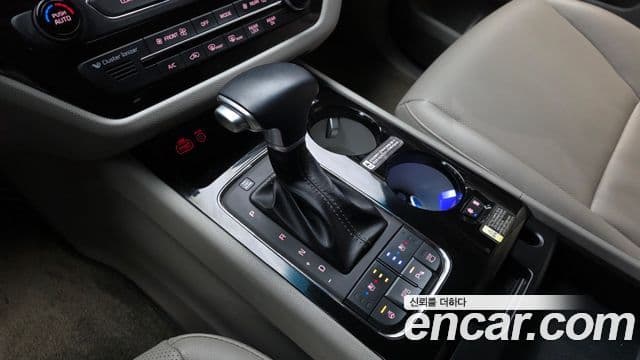 Kia All New Carnival Prestige, 2018 9