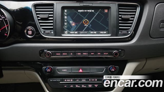 Kia All New Carnival Prestige, 2018 14