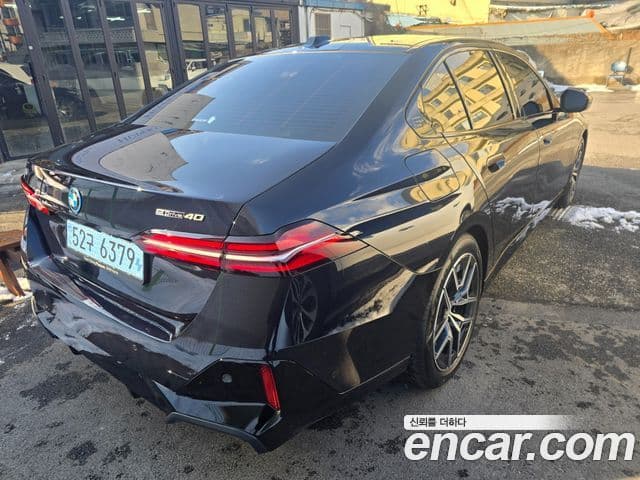 BMW i5 (G60) eDrive 40 M Sport, 2026 все фото