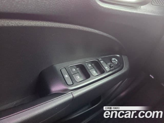 Hyundai Venue 1.6 Smart, 2020 14