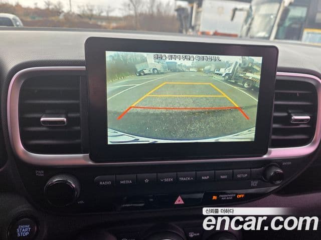 Hyundai Venue 1.6 Smart, 2020 17