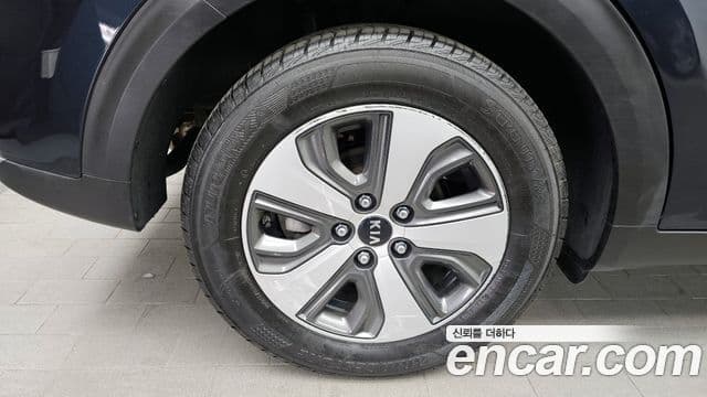 Kia Niro Noblesse, 2017 все фото