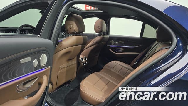 Mercedes-Benz E-класс W213 Avantgarde, 2022 12