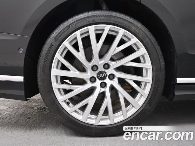 Audi A8 (D5) 55 TFSI Quattro LWB, 2021 все фото