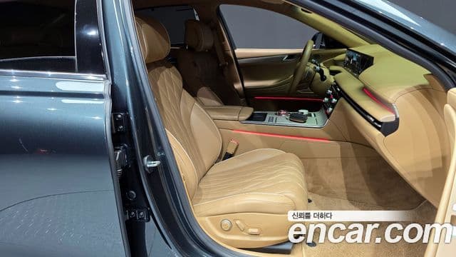 Genesis G80 (RG3) бензин 2.5 турбо AWD, 2025 11