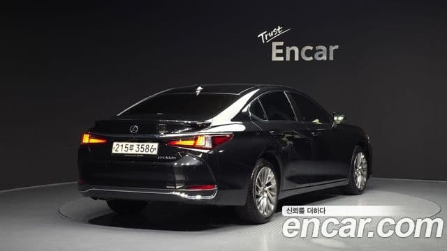 Lexus ES300h 7세대 Luxury Plus, 2023 2