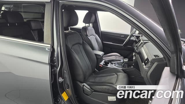 KG모빌리티(SsangYong) Rexton Sport Prestige, 2021 12