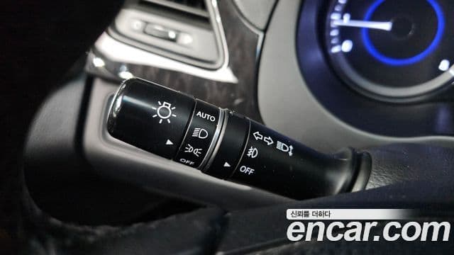 Hyundai Grandeur HG HG240 Modern Collection, 2017 15