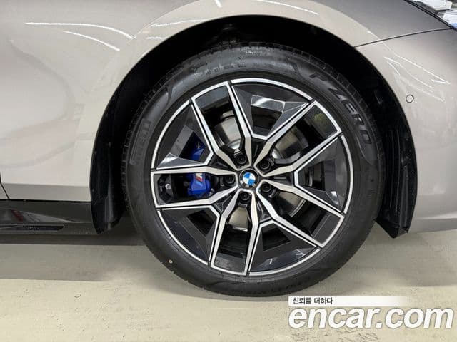 BMW 5시리즈 (G60) 520i M Sport, 2025 11