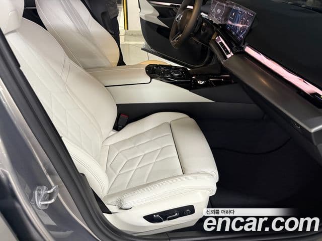 BMW 5시리즈 (G60) 520i M Sport, 2025 12