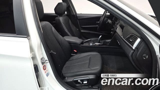 BMW 3시리즈 (F30), 2017 10