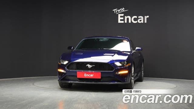 Ford Mustang купе, 2020 3